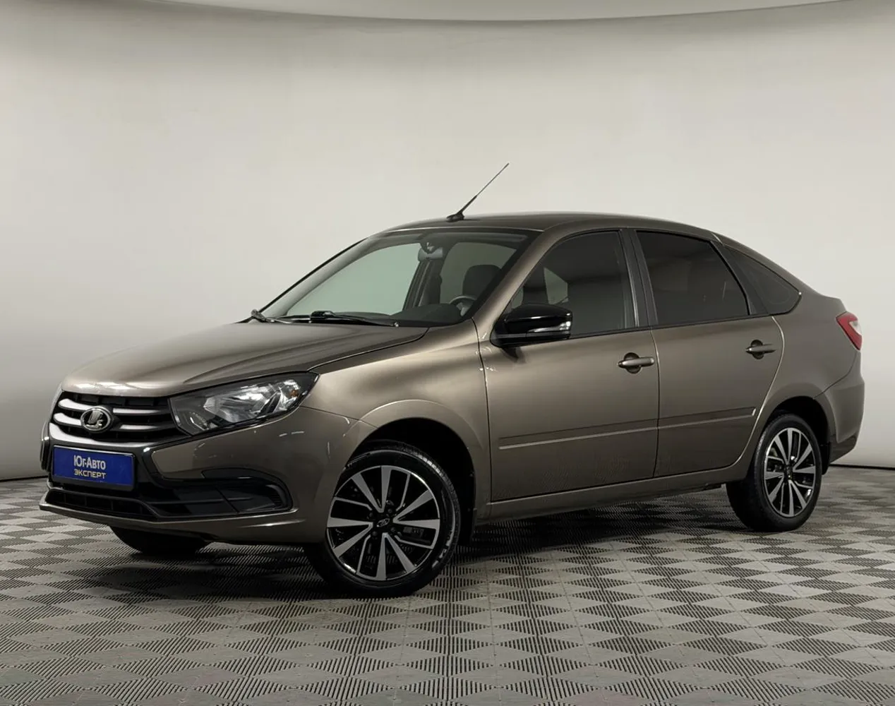 Автомобиль в рассрочку в Краснодаре - LADA (ВАЗ) Granta 2024 года с пробегом 90 731 км купить за 859000 рублей. 96018, LADA (ВАЗ) Granta 2024 года с пробегом 90 731 км