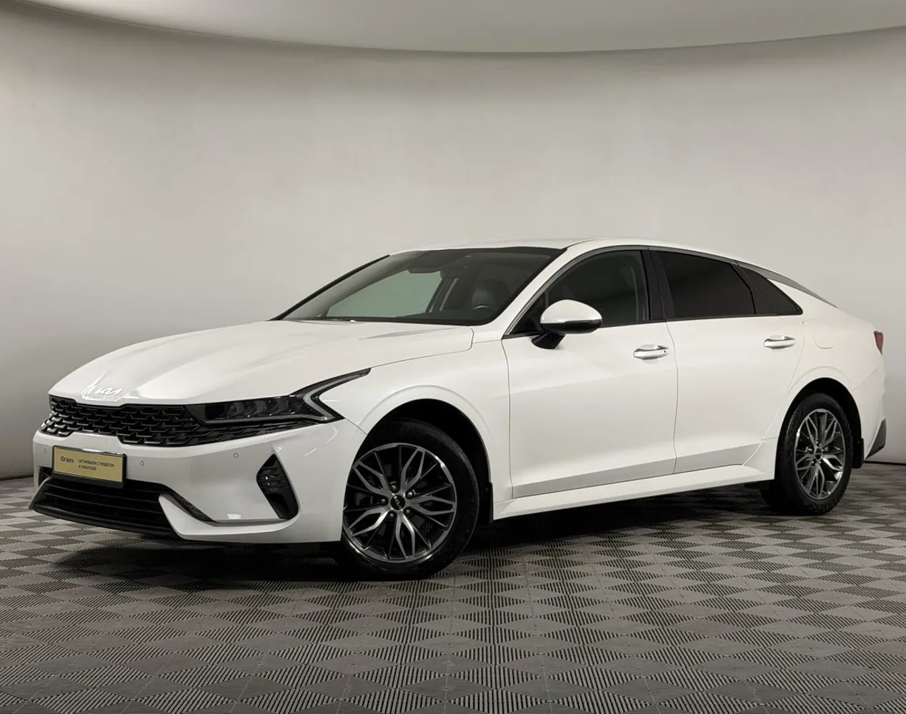 Автомобиль в рассрочку в Краснодаре - Kia K5 2021 года с пробегом 83 000 км купить за 2245000 рублей. 96035, Kia K5 2021 года с пробегом 83 000 км