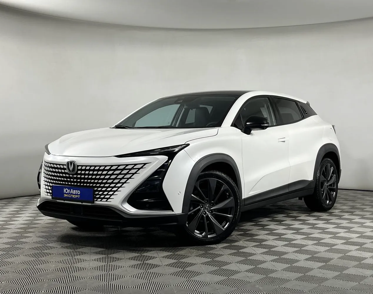 Автомобиль в рассрочку в Краснодаре - Changan UNI-T 2020 года с пробегом 90 293 км купить за 1695000 рублей. 96270, Changan UNI-T 2020 года с пробегом 90 293 км